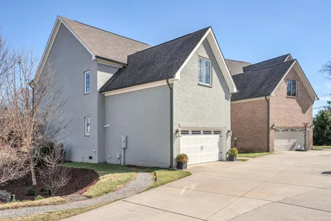 $1,095,000 | 5704 Old Harding Pike, Nashville, TN 37205