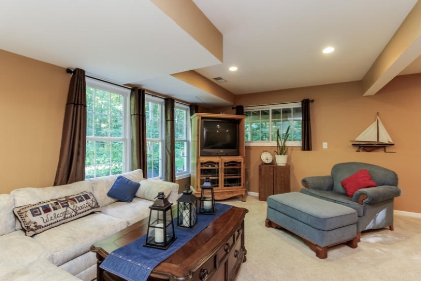 12919 Finkbeiner Road Middleville, MI 49333 - Photo 24 of 40 24-Family Room