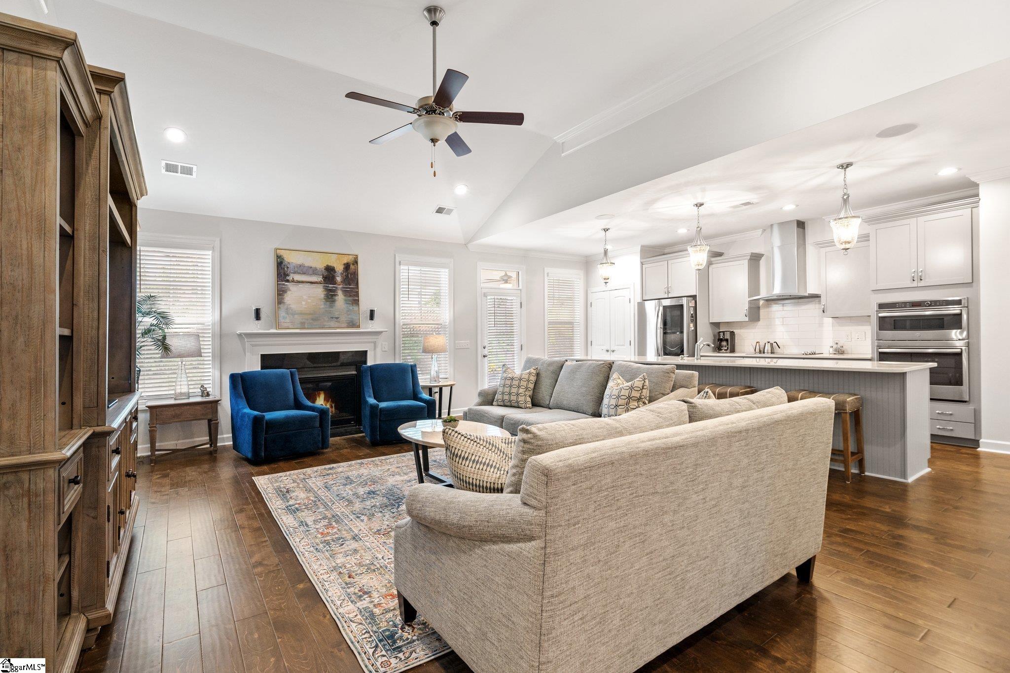 207 Crestgate Way Easley, SC 29642 - Photo 10 of 34