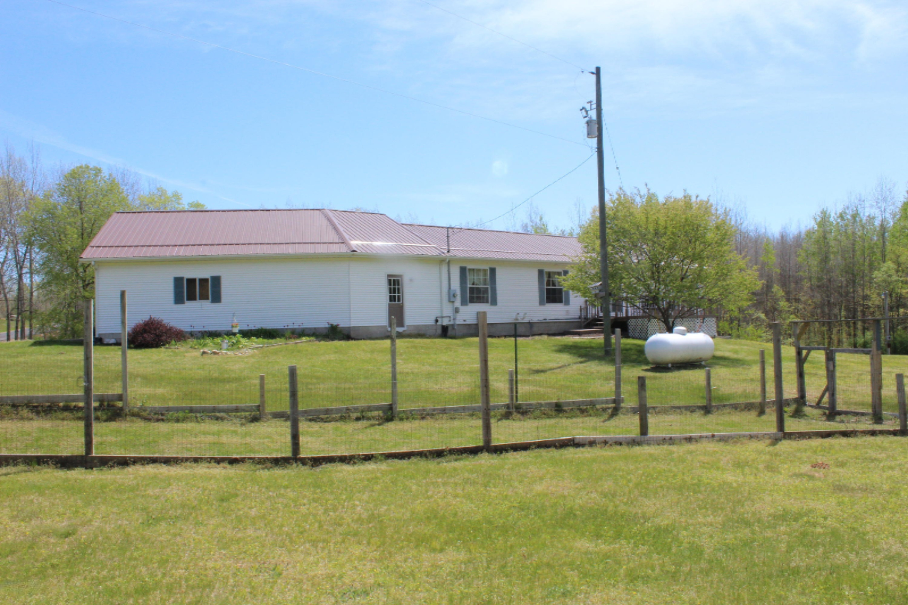 6575 Taft Road Mecosta, MI 49332 - Photo 3 of 24 Garden area!