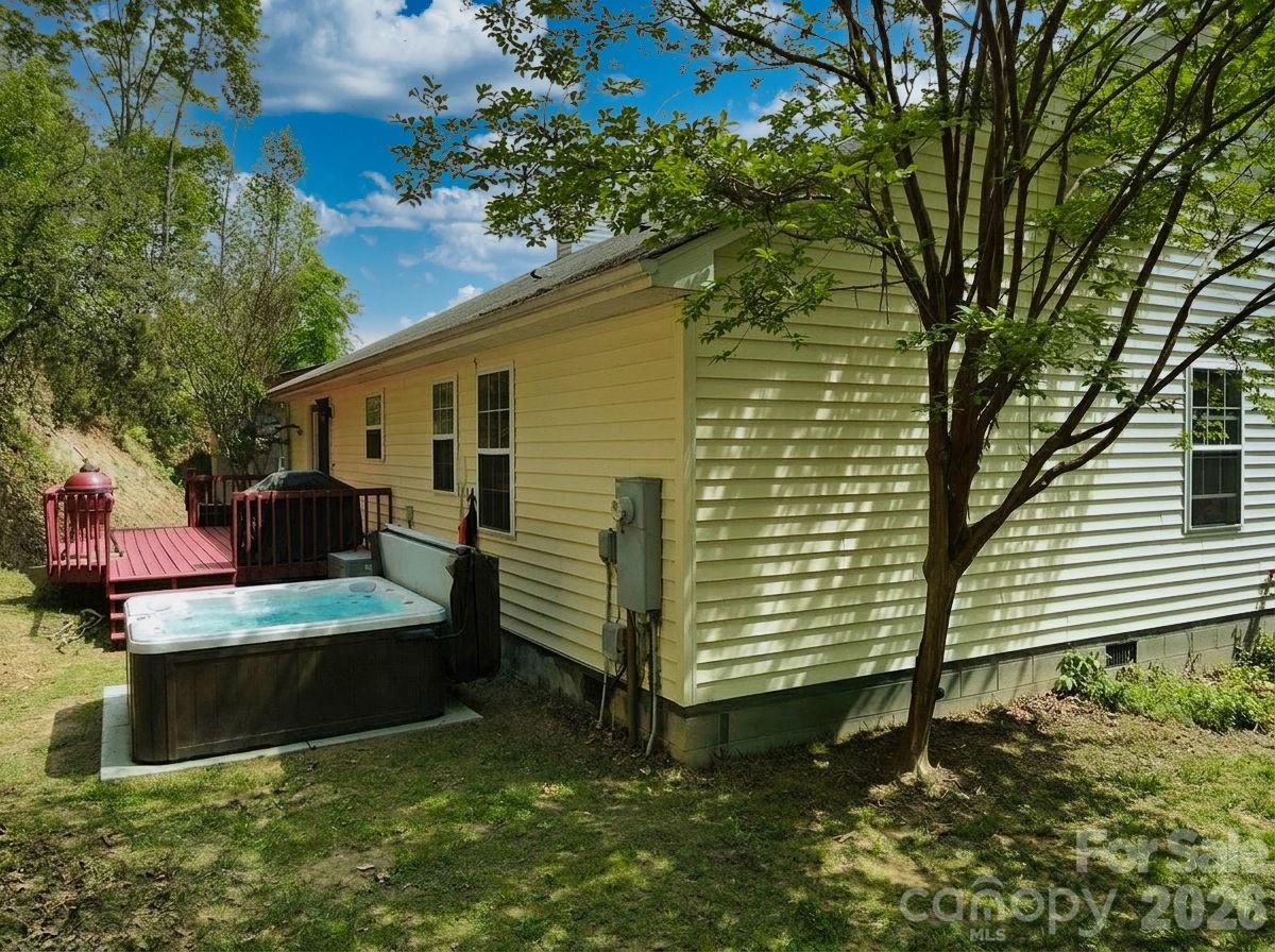 1798 New Stock Road Weaverville, NC 28787 - Photo 5 of 26