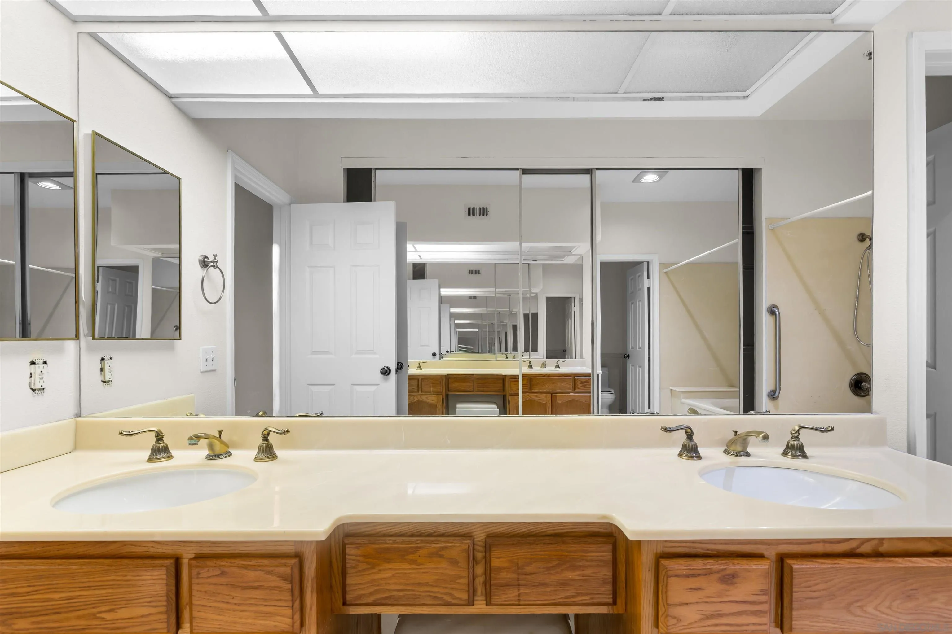 5875 Friars Road, Unit 4201 San Diego, CA 92110 - Photo 20 of 44