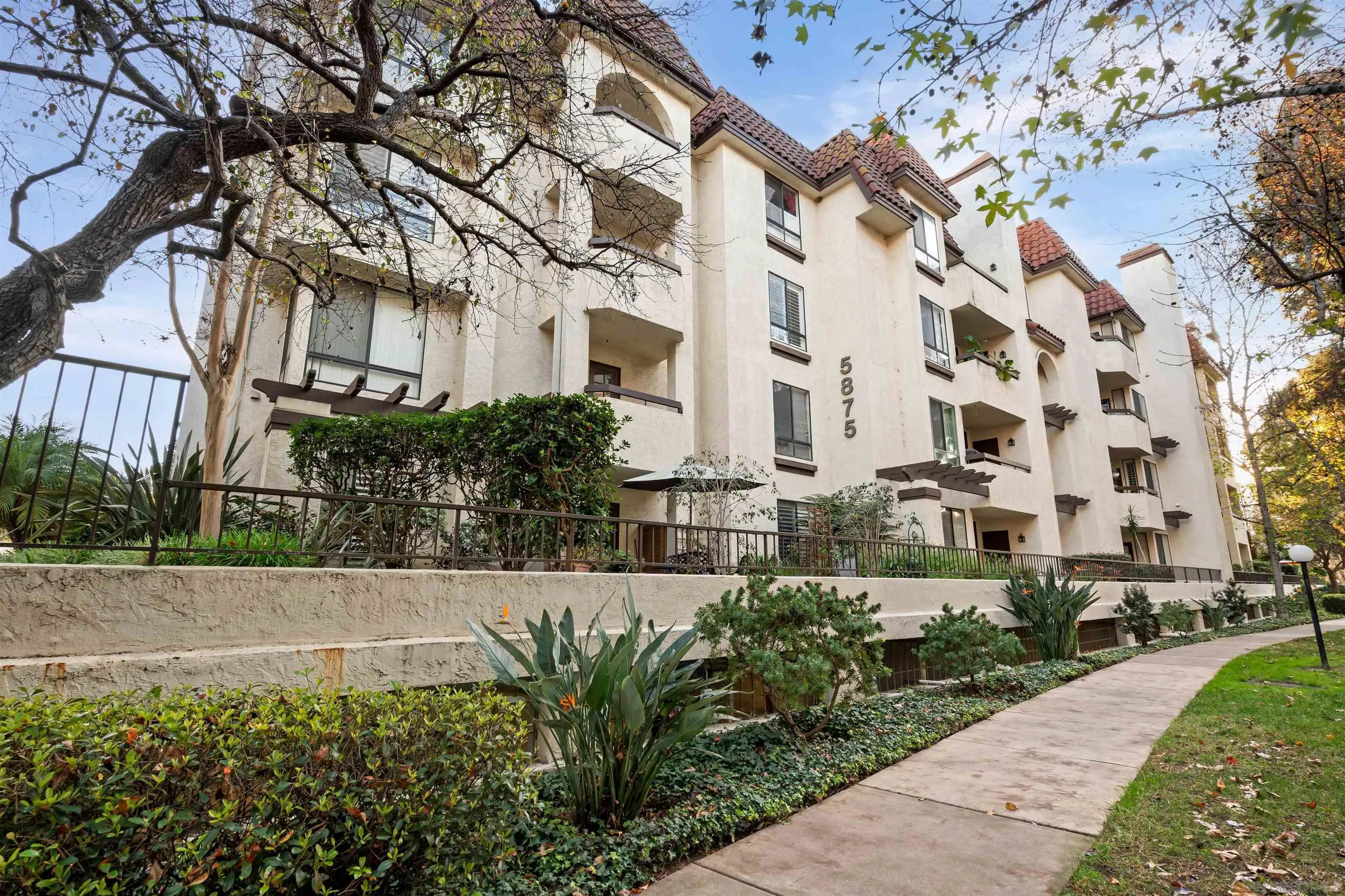 5875 Friars Road, Unit 4201 San Diego, CA 92110 - Photo 10 of 44