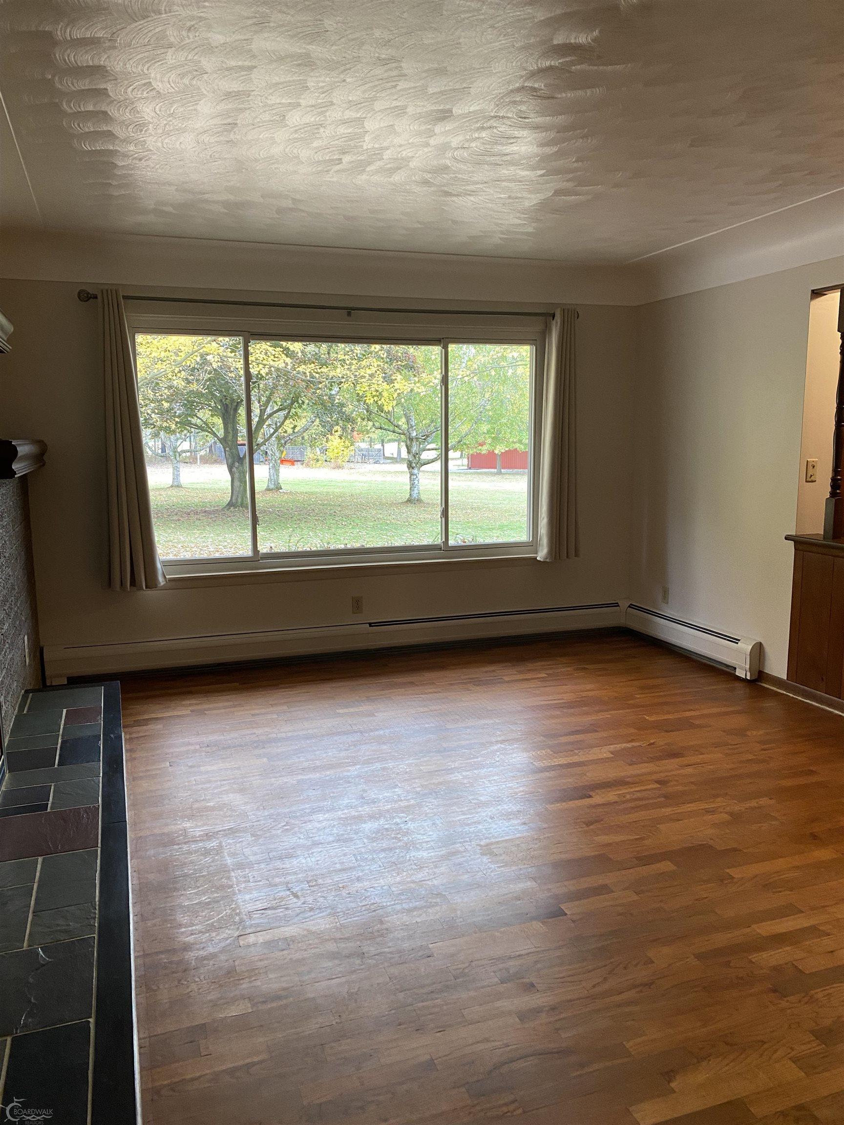 5750 Secord Lake Road Leonard, MI 48367 - Photo 9 of 91 50158539-23bbdc01-5581-4698-8065-214ff9aa4731.JPG