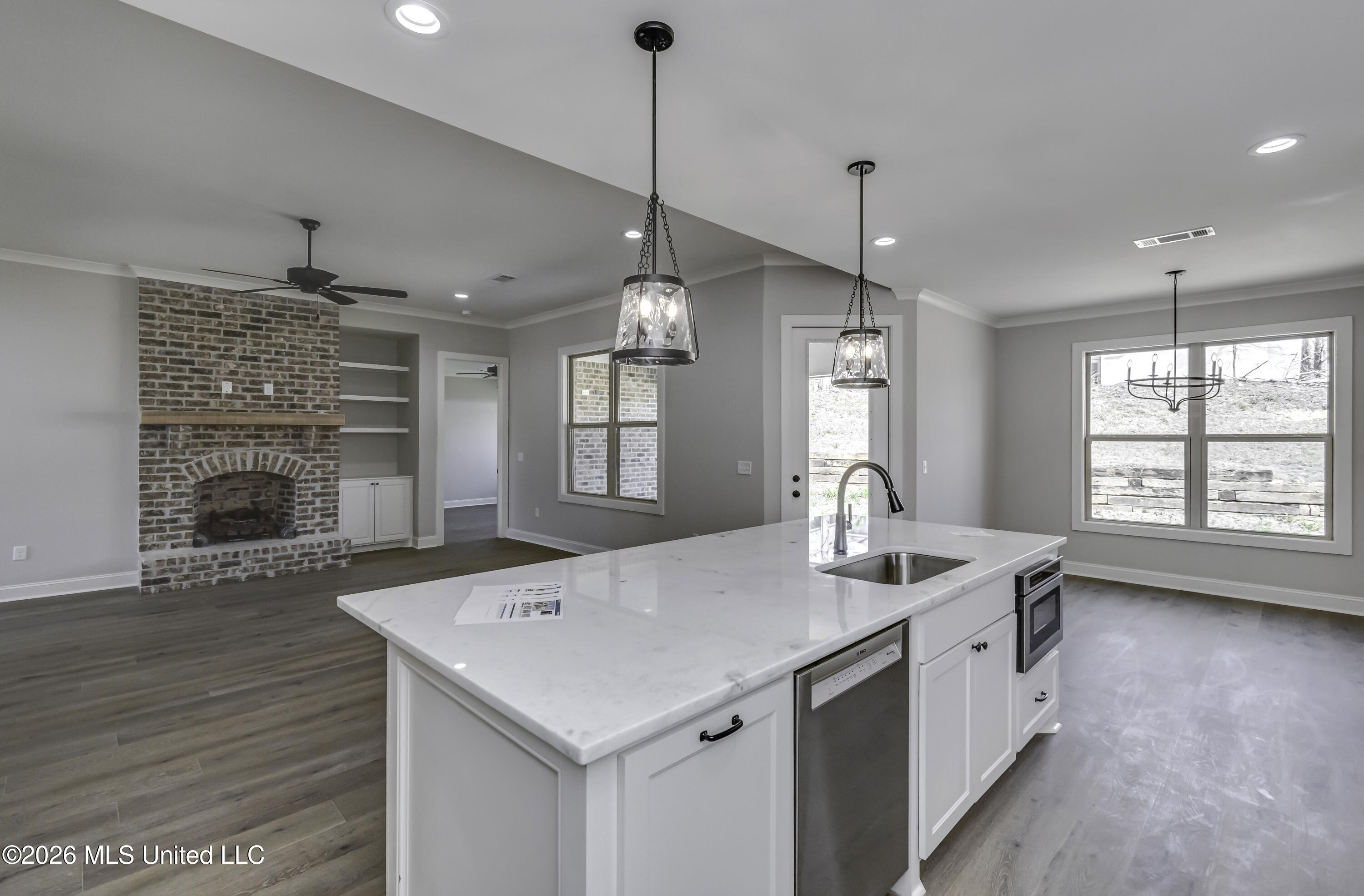 621 Cobalt Way Brandon, MS 39042 - Photo 11 of 53 621 Cobalt Way--34