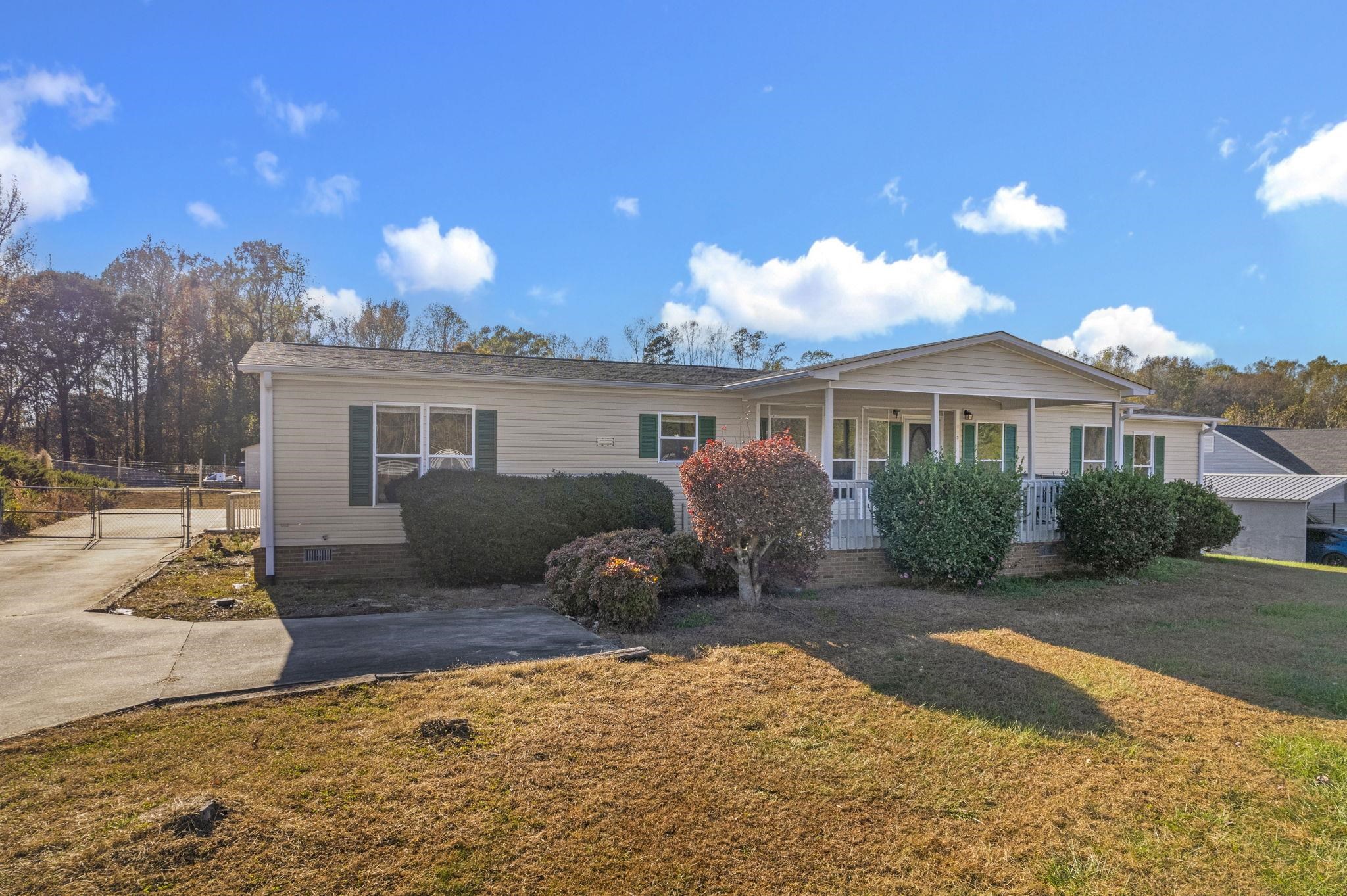 385 Williams Bottom Road Inman, SC 29349 - Photo 2 of 25