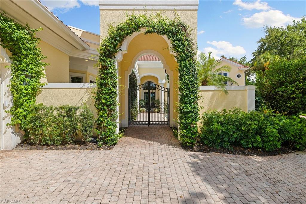 7004 Verde Way Naples, FL 34108 - Photo 4 of 50 Gallery Image 4