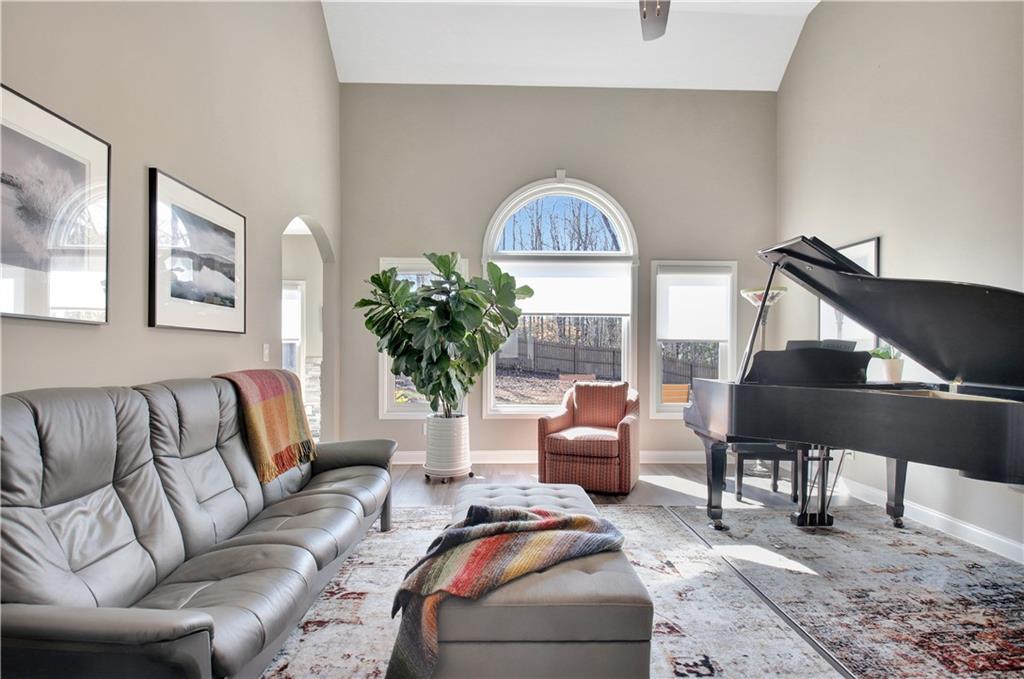 12 Smokey Ridge Court Newnan, GA 30263 - Photo 17 of 82