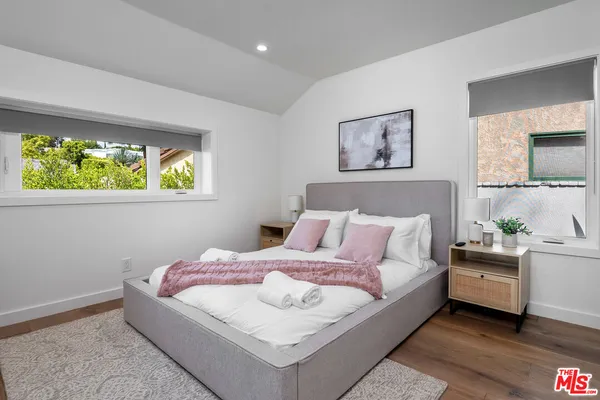 $3,895,000 | 527 South Bentley Avenue, Los Angeles, CA 90049