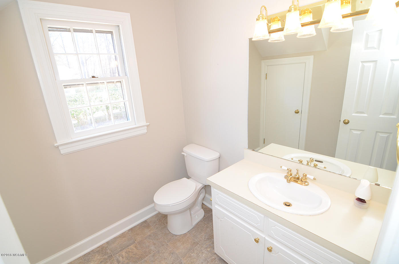 1407 Queen Anne Road Northwest Wilson, NC 27896 - Photo 8 of 17 8 HALF BATH