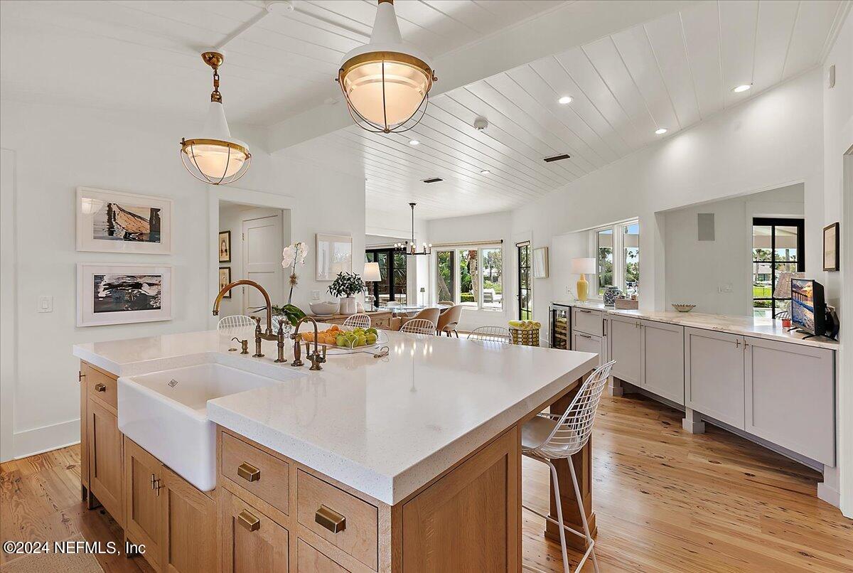 22 Solana Road Ponte Vedra Beach, FL 32082 - Photo 15 of 51 15-Kitchen
