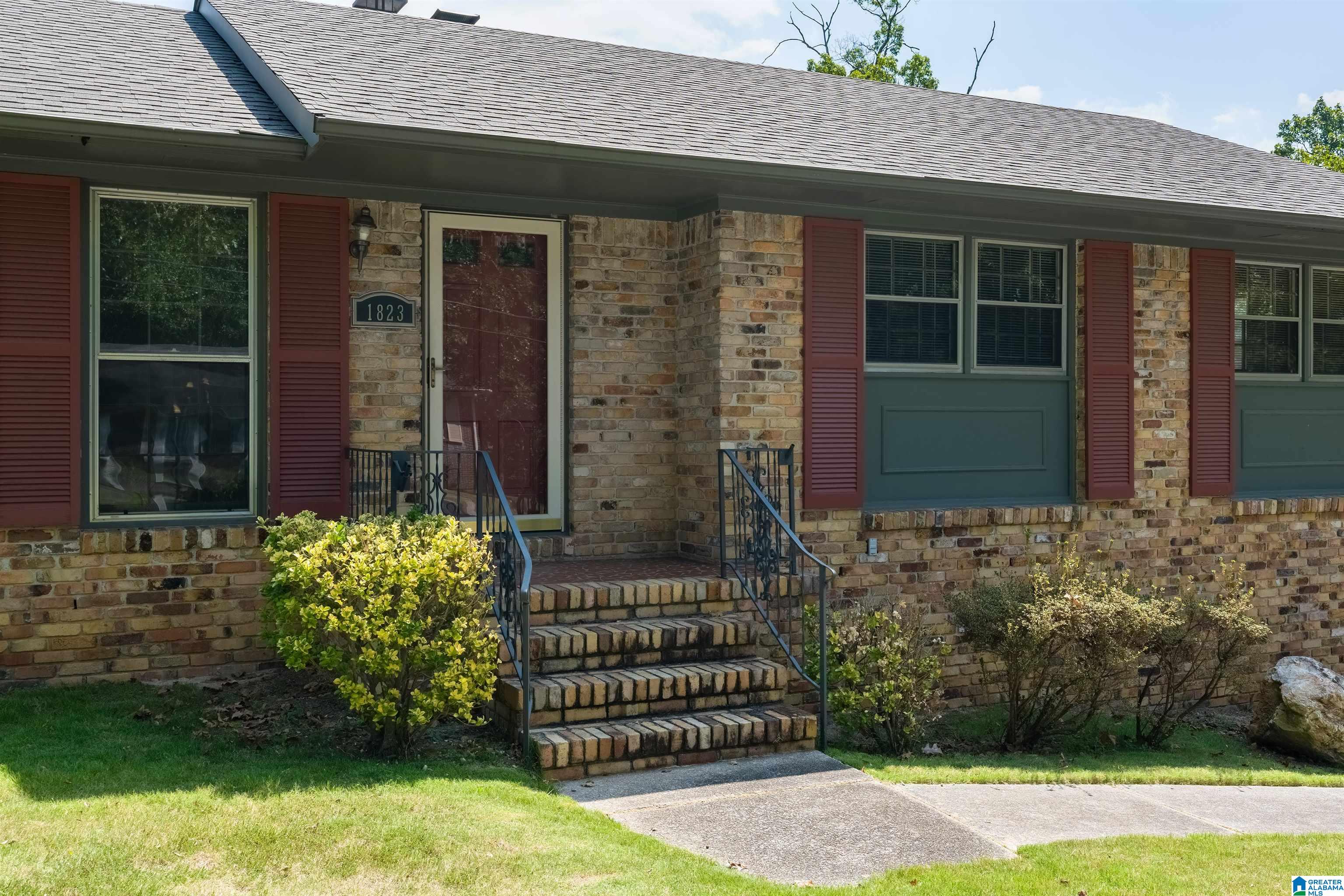 1823 Trail Ridge Drive Pelham, AL 35124 - Photo 7 of 43