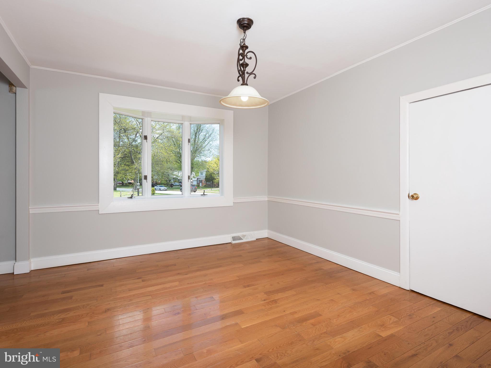309 Candlewood Road Broomall, PA 19008 - Photo 8 of 27 Dining Room