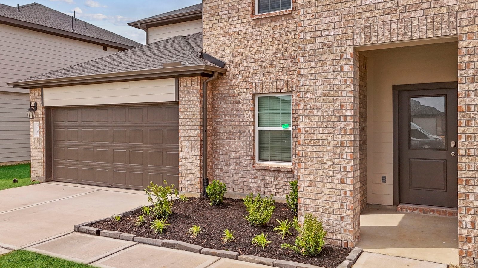 6120 Cherry Mdws Street Rosenberg, TX 77469 - Photo 4 of 39 a front view of a house with a yard