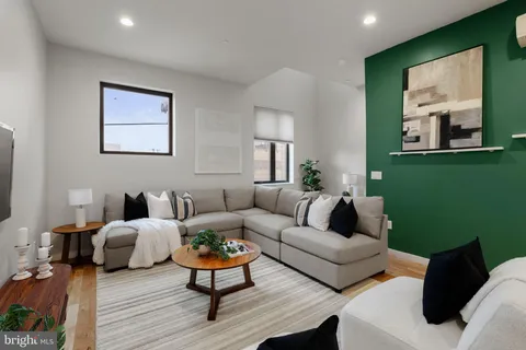 $525,000 | 1720 Folsom Street, Unit B, Philadelphia, PA 19130