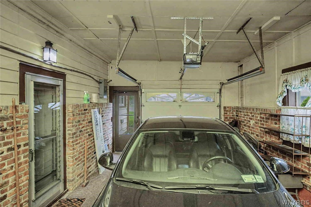 2020 Tuscarora Road Niagara, NY 14304 - Photo 45 of 50 attached garage