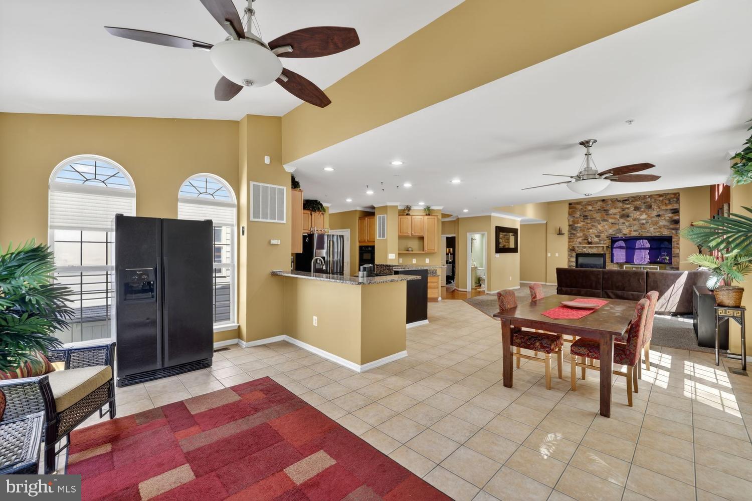 8023 River Park Road Bowie, MD 20715 - Photo 10 of 49 Sunroom Area