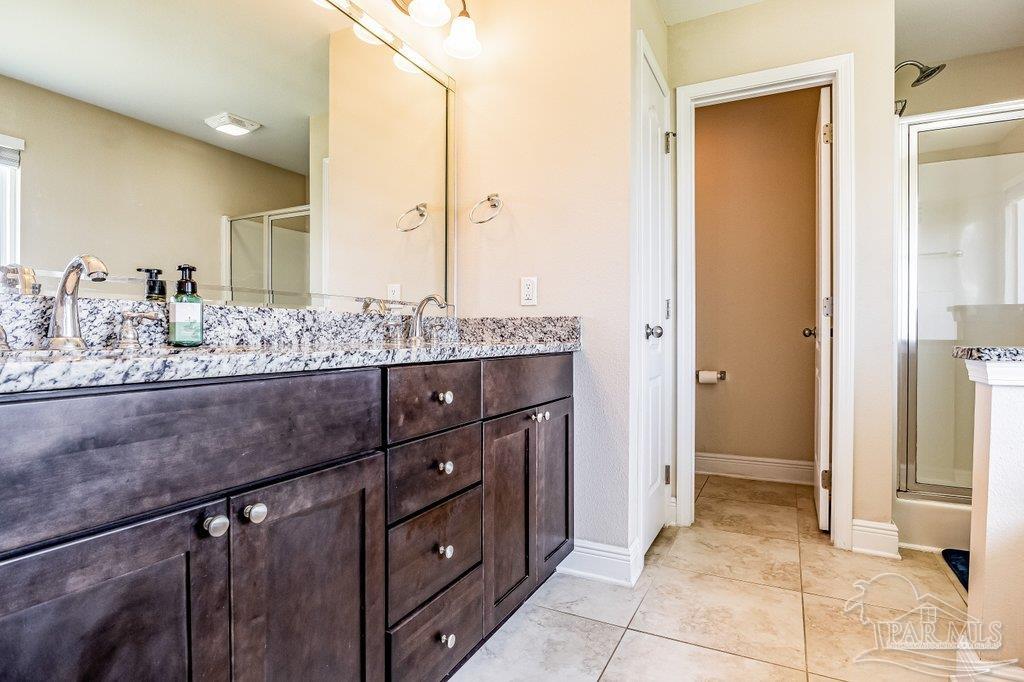 7286 Farmers Road Pensacola, FL 32526 - Photo 24 of 32 MASTER BATH