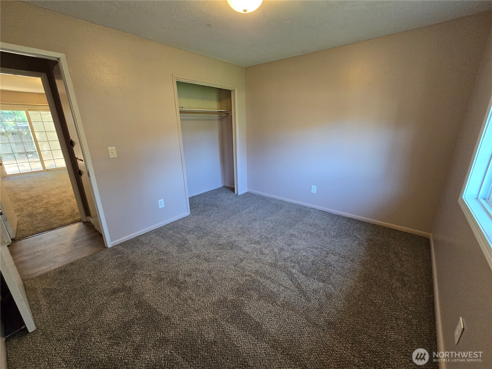 4002 Oak Street Longview, WA 98632 - Photo 22 of 31