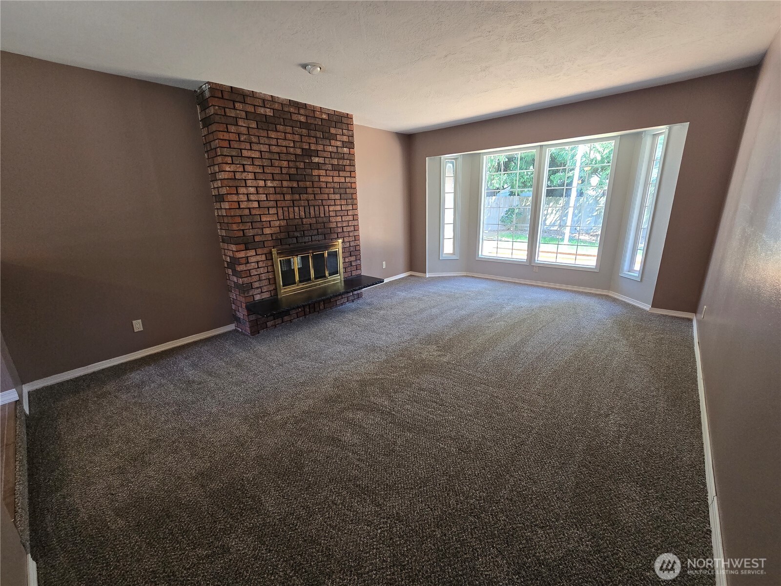 4002 Oak Street Longview, WA 98632 - Photo 9 of 31