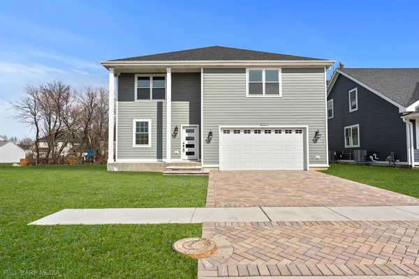 $699,000 | 4016 Faith Lane, St. Charles, IL 60174