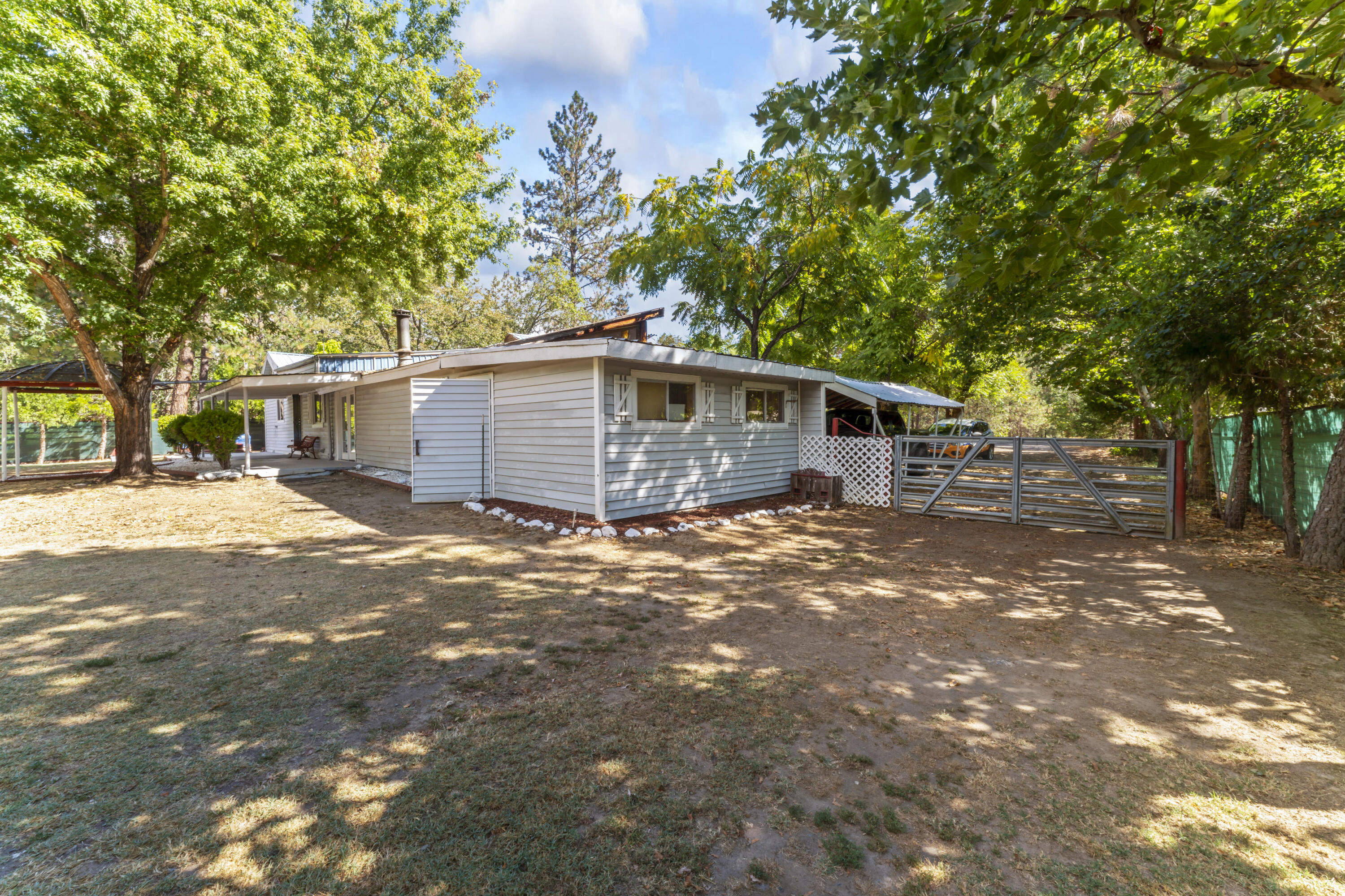 5370 New Hope Road Grants Pass, OR 97527 - Photo 30 of 63 30