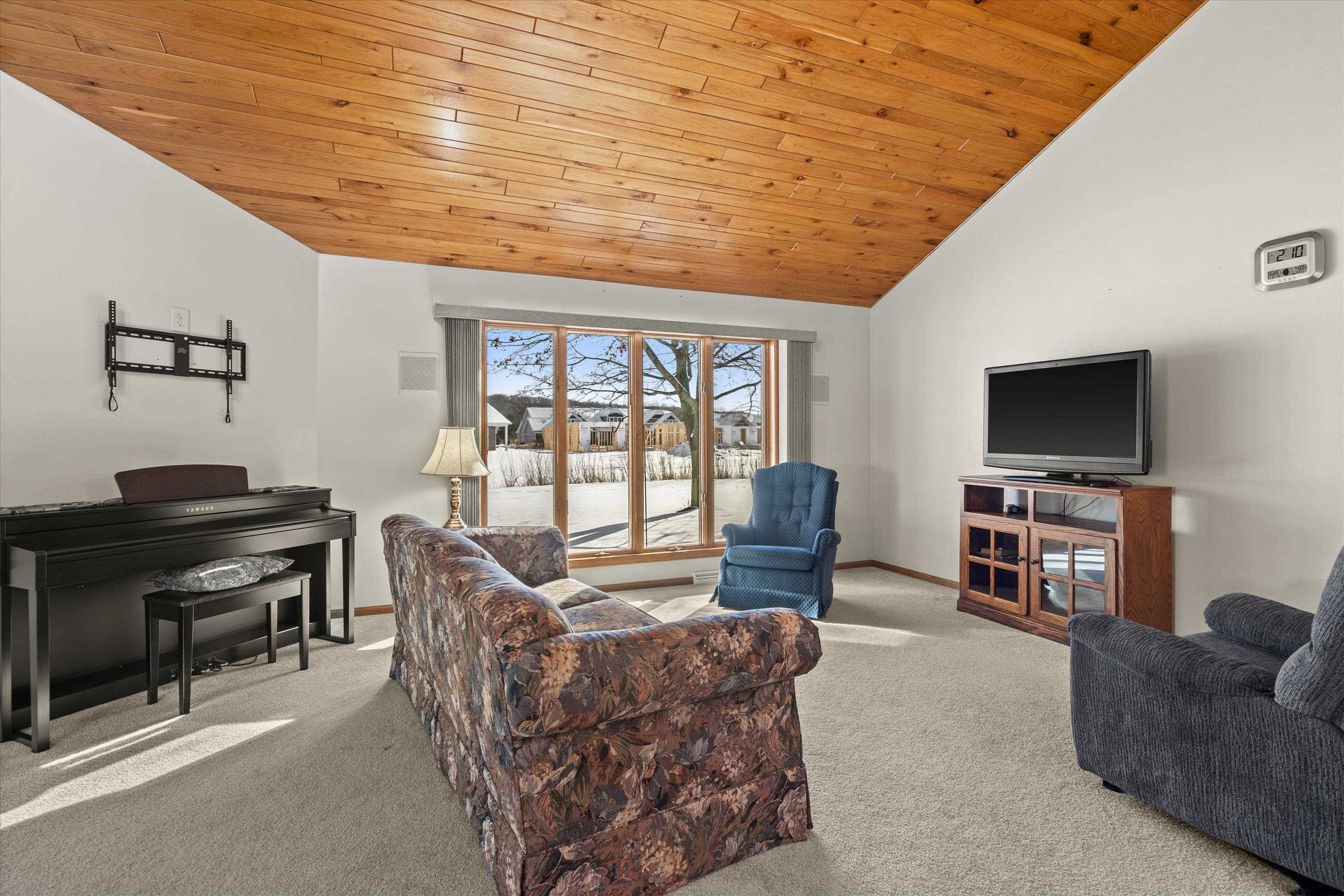 W4933 Golf Course Road Sherwood, WI 54169 - Photo 4 of 29