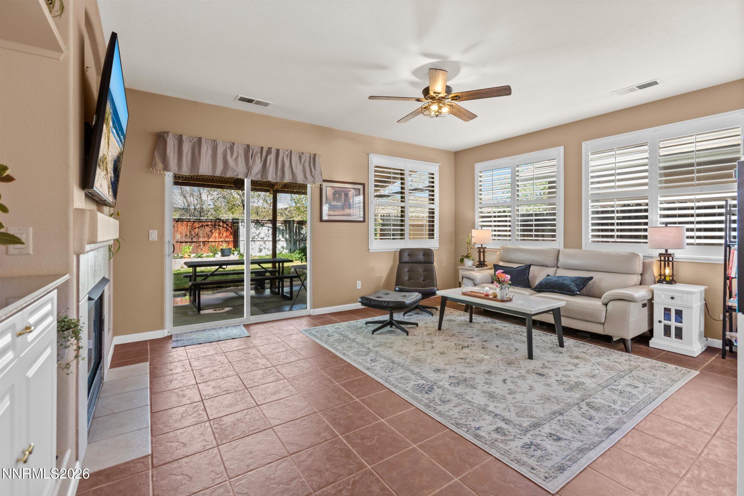 10630 Arbor Way Reno, NV 89521 - Photo 11 of 28 11-0Y7A5505