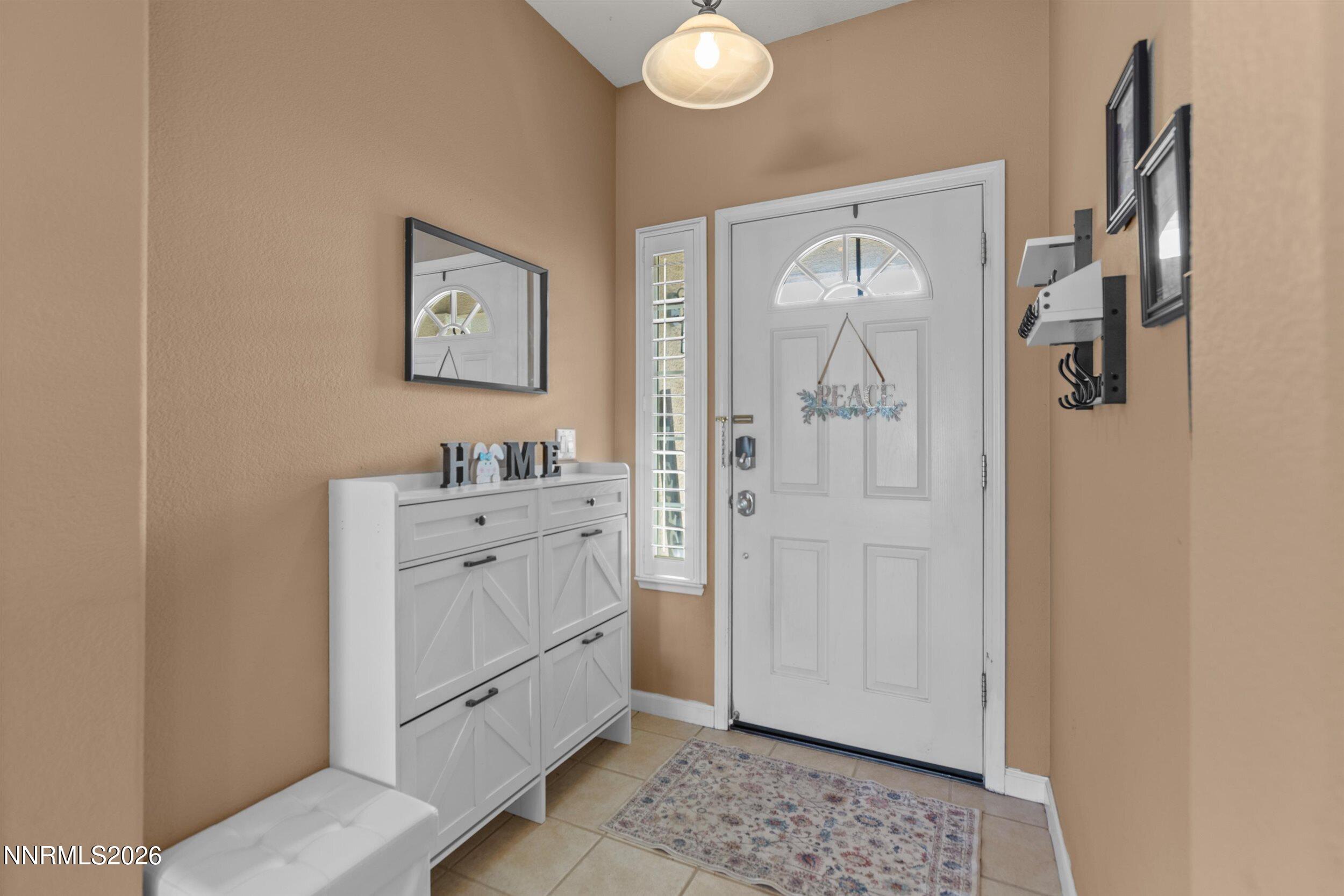 10630 Arbor Way Reno, NV 89521 - Photo 6 of 28 06-0Y7A5478