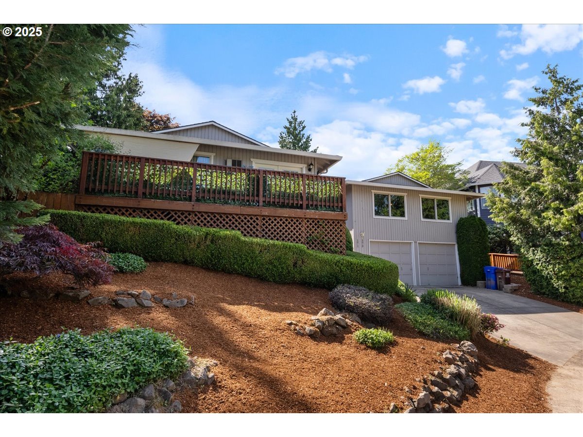 171 Northeast Olvera Court Gresham, OR 97030 - Photo 2 of 45