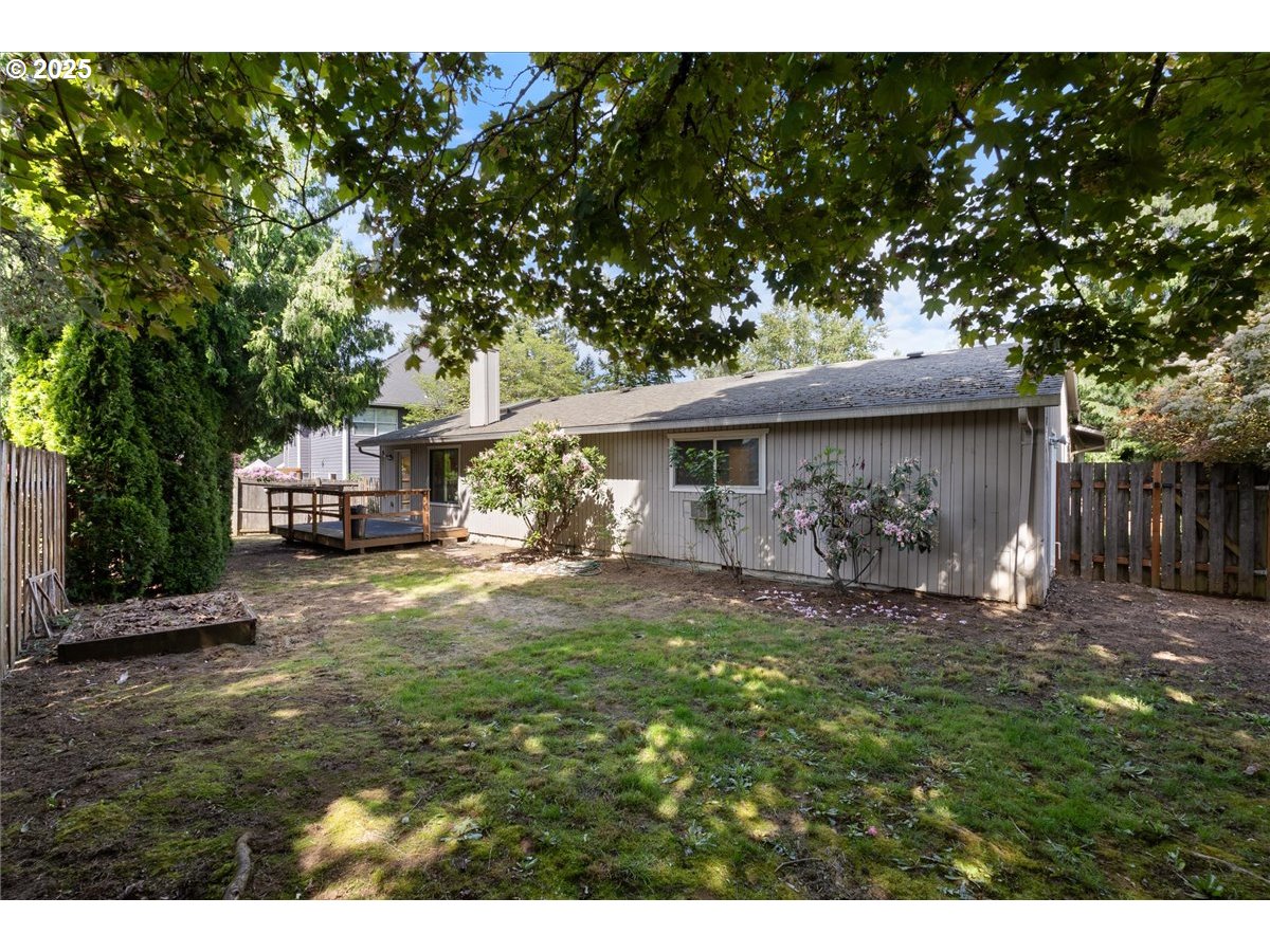 171 Northeast Olvera Court Gresham, OR 97030 - Photo 27 of 45