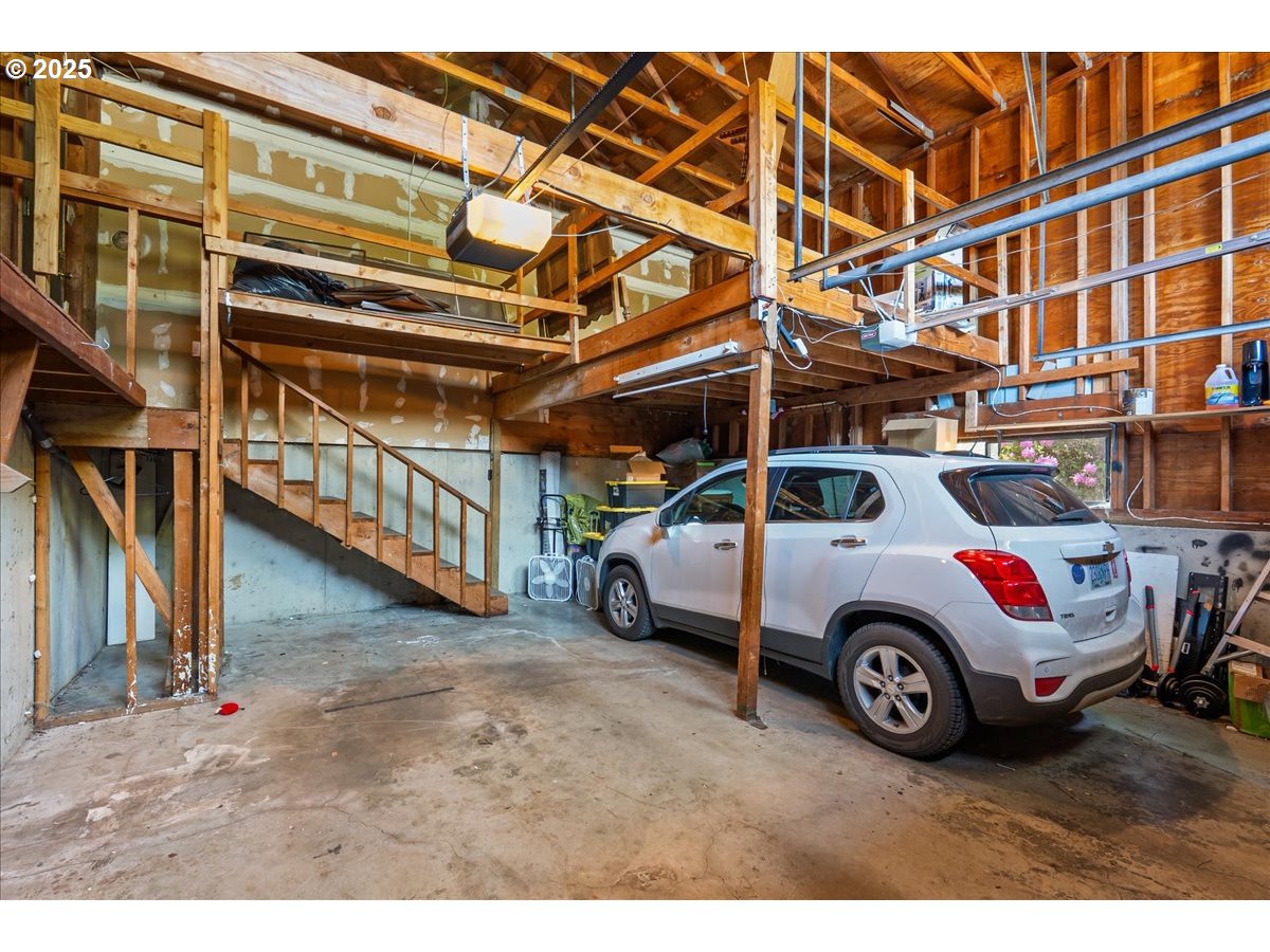 171 Northeast Olvera Court Gresham, OR 97030 - Photo 29 of 45