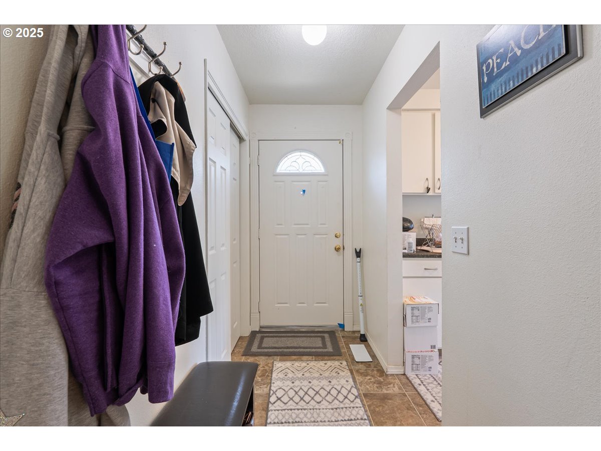 171 Northeast Olvera Court Gresham, OR 97030 - Photo 32 of 45