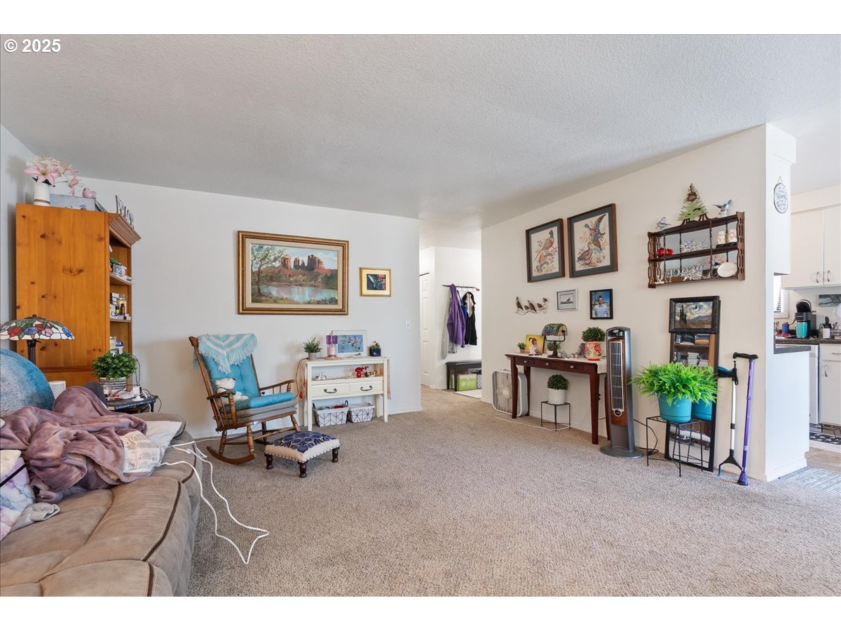 171 Northeast Olvera Court Gresham, OR 97030 - Photo 36 of 45