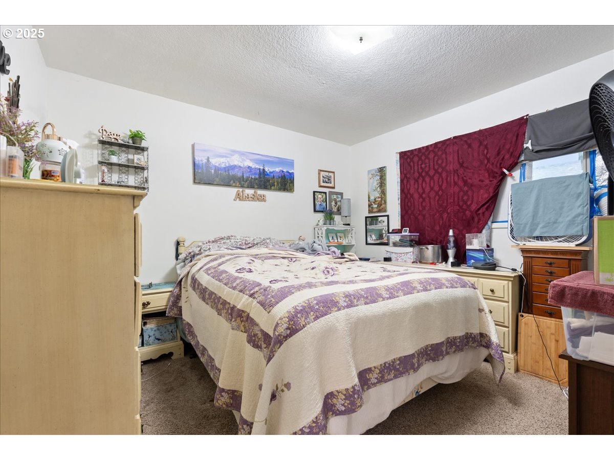 171 Northeast Olvera Court Gresham, OR 97030 - Photo 42 of 45