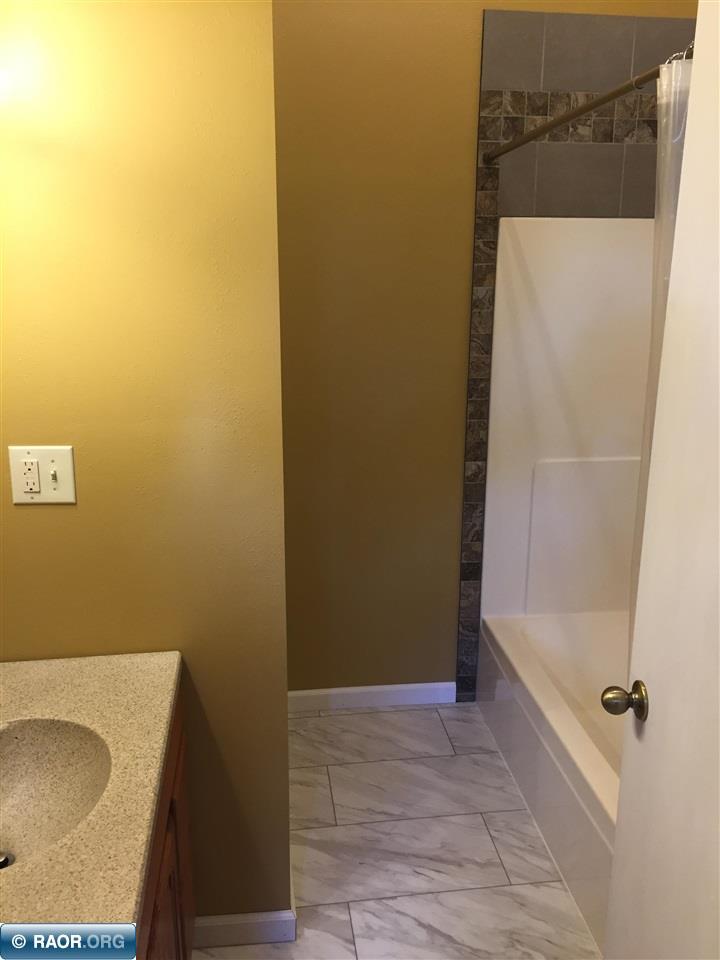 911 3rd Avenue Northeast Chisholm, MN 55719 - Photo 22 of 30