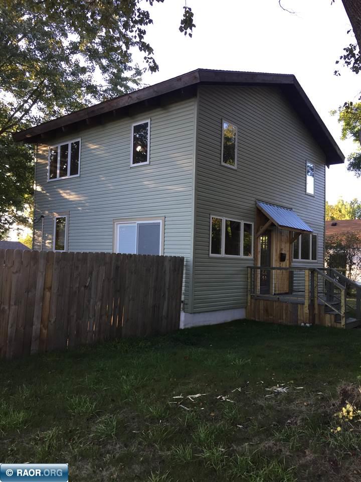 911 3rd Avenue Northeast Chisholm, MN 55719 - Photo 3 of 30