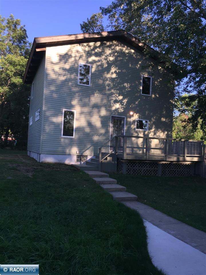 911 3rd Avenue Northeast Chisholm, MN 55719 - Photo 5 of 30