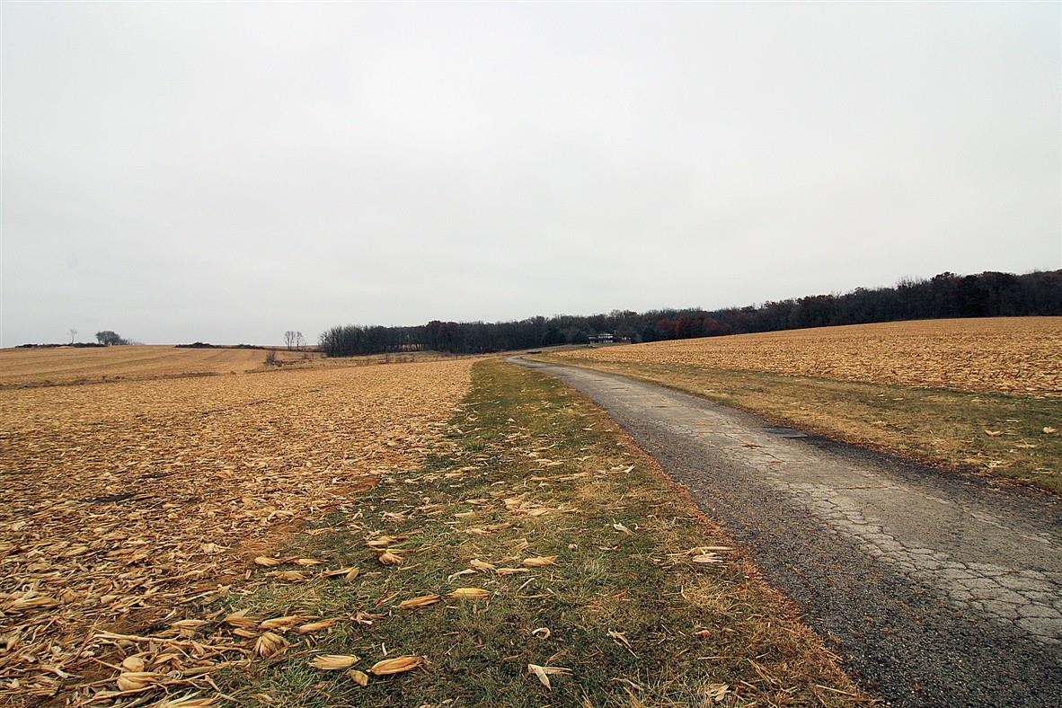 15651 Rock Grove Road Durand, IL 61024 - Photo 3 of 30