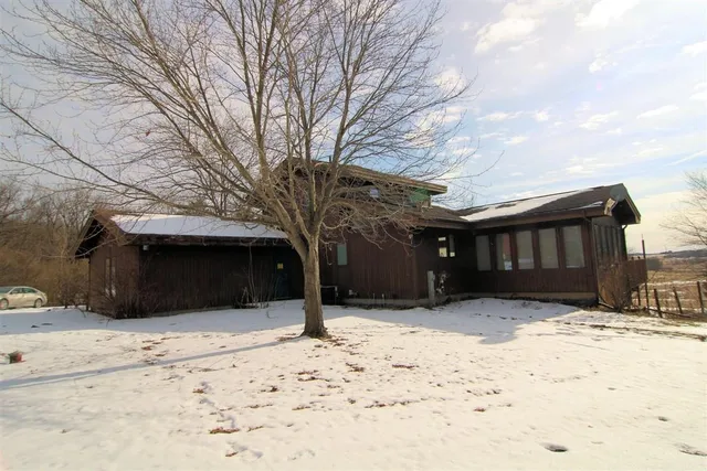 $1,400,000 | 15651 Rock Grove Road, Durand, IL 61024