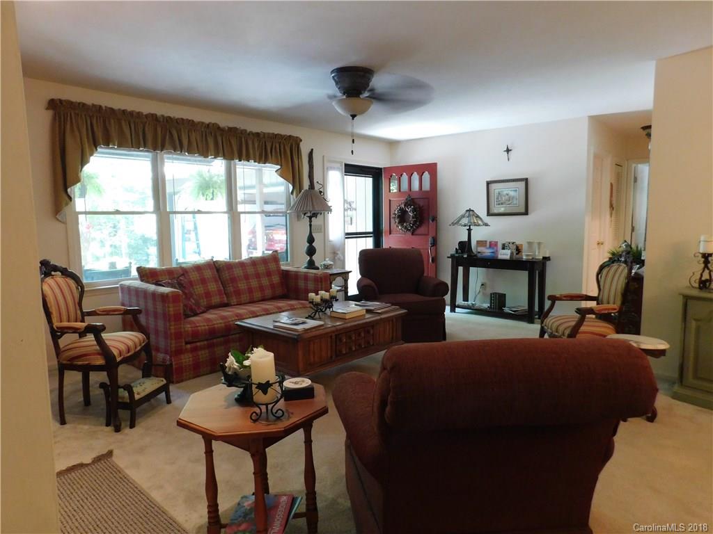 40 Oak Ridge Circle Columbus, NC 28722 - Photo 5 of 31 Gallery Image 5