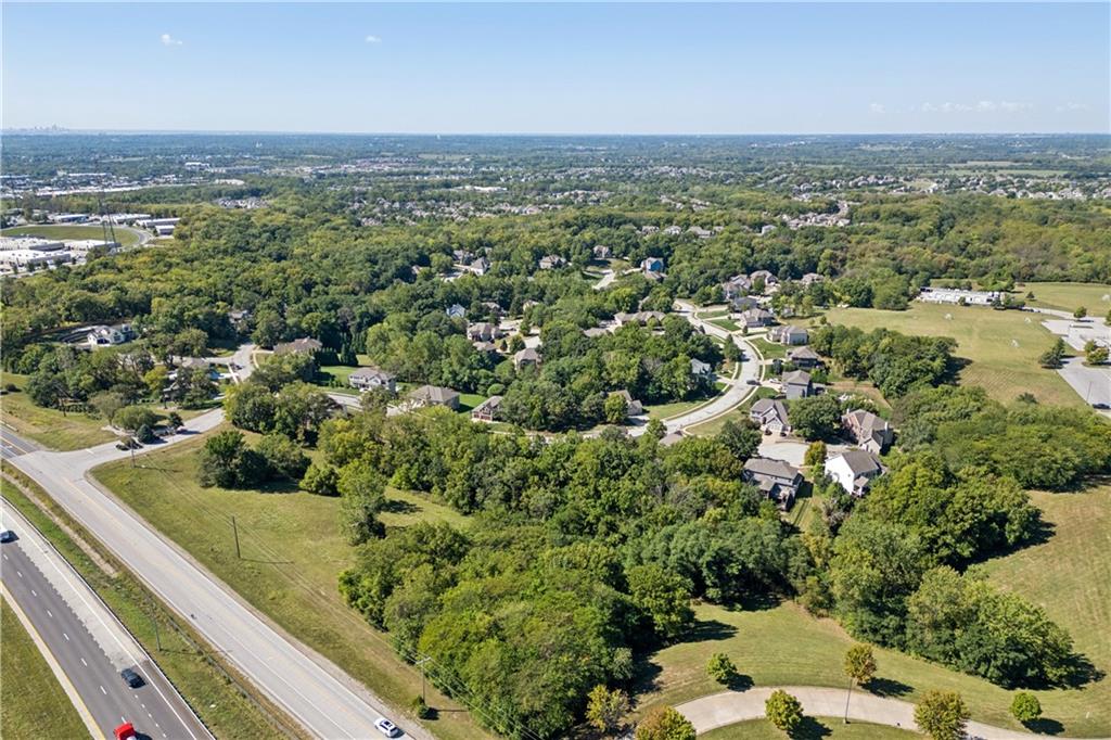 1548 Timber Ridge Drive Liberty, MO 64068 - Photo 2 of 4