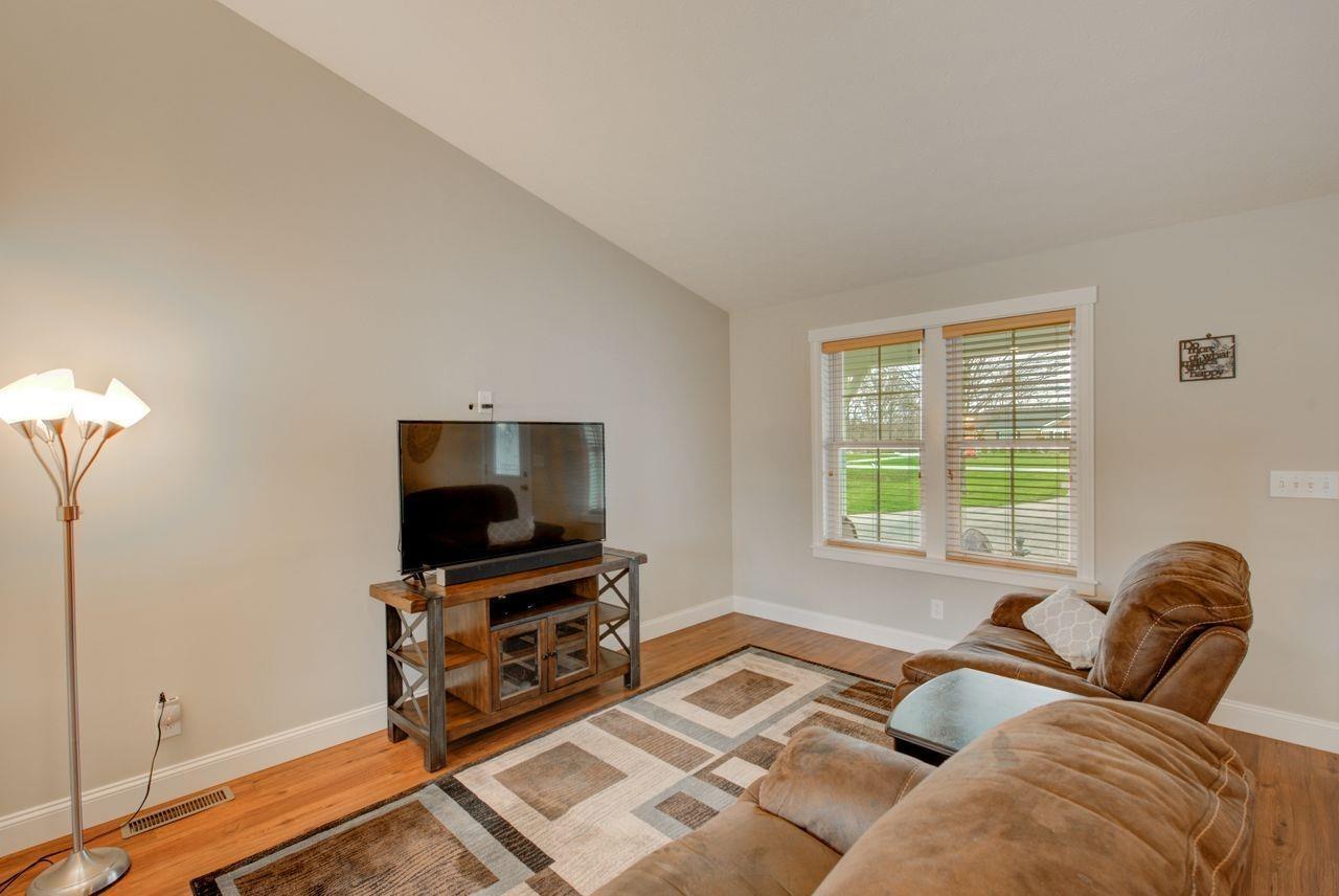 393 Old State Road Clarksville, OH 45113 - Photo 4 of 34 Gallery Image 4