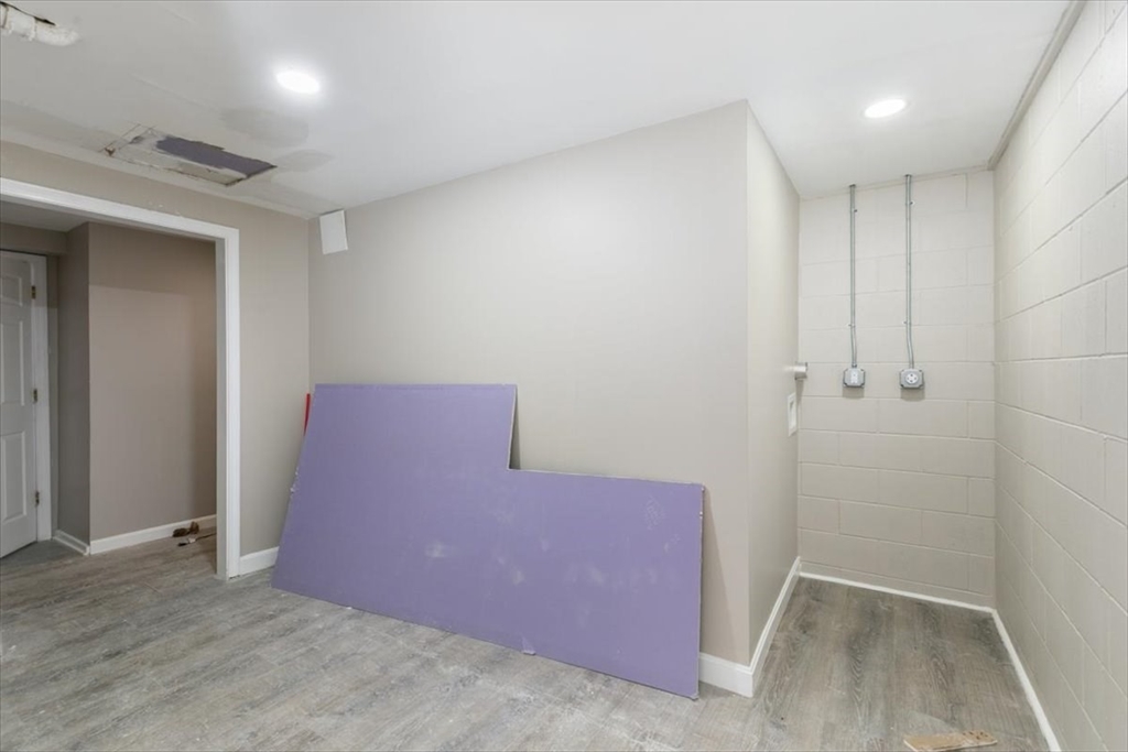 31 Garfield Street Lawrence, MA 01843 - Photo 8 of 31