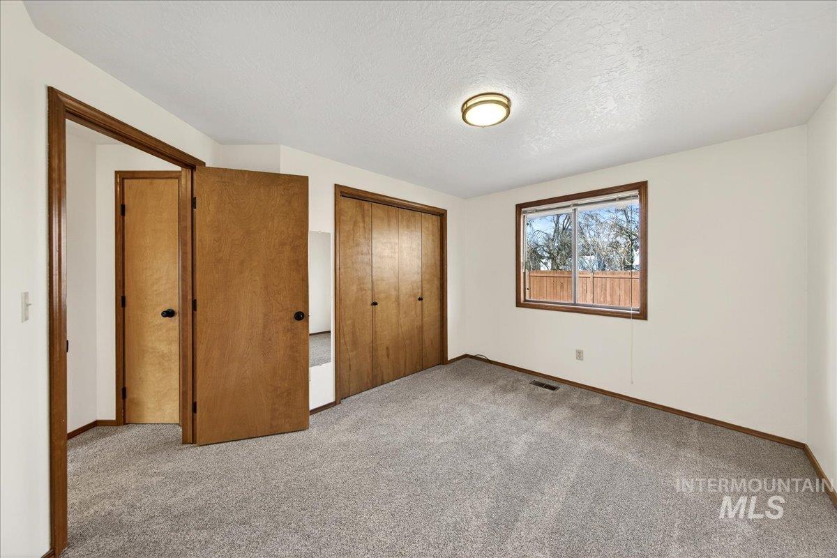 9698 West Linstock Lane Boise, ID 83704 - Photo 11 of 31