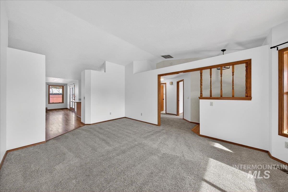 9698 West Linstock Lane Boise, ID 83704 - Photo 13 of 31