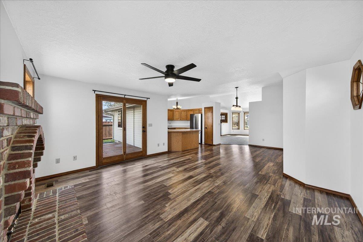 9698 West Linstock Lane Boise, ID 83704 - Photo 18 of 31