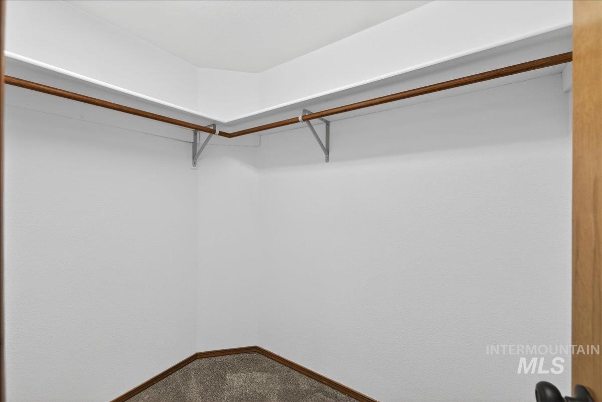 9698 West Linstock Lane Boise, ID 83704 - Photo 23 of 31