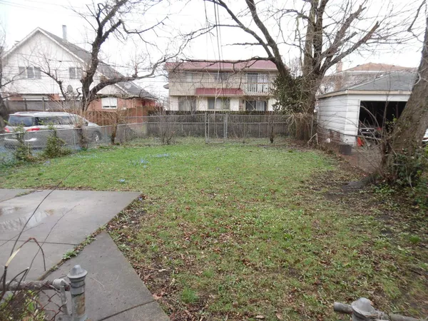 $210,000 | 9601 South Charles Street, Chicago, IL 60643