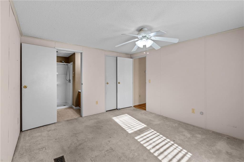 264 Ridge Lane Murrysville, PA 15668 - Photo 18 of 35 Large walk in closet for primary bedroom.